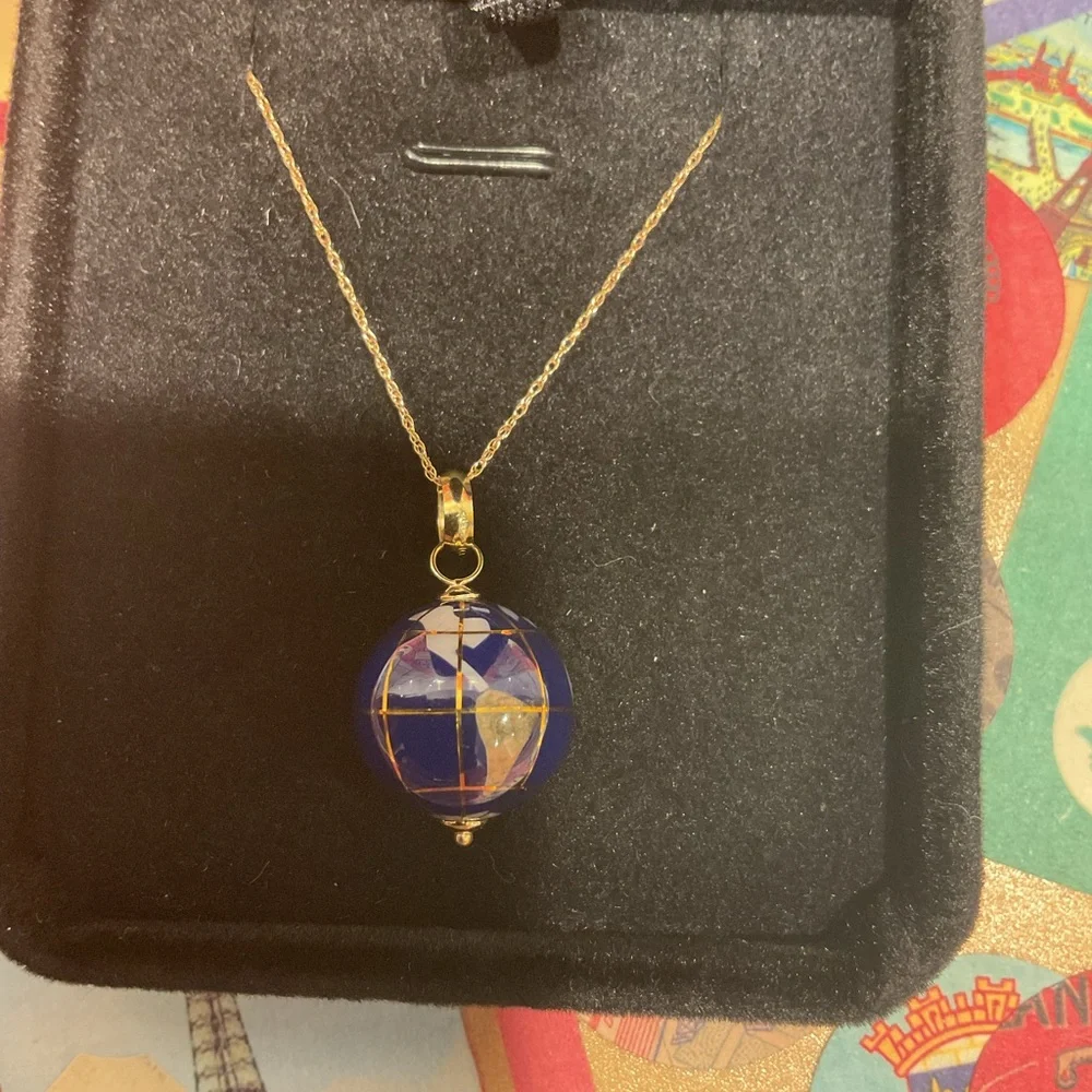 Elegant Blue and 14k Gold Globe Pendant Necklace - Picture 3 of 6